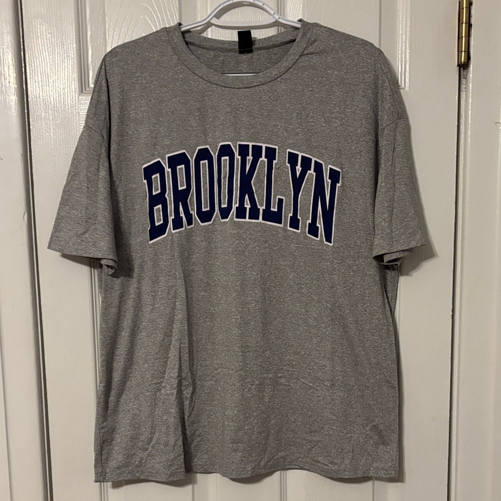Gray Brooklyn Graphic T-Shirt, Size Small, Smoke Free Home